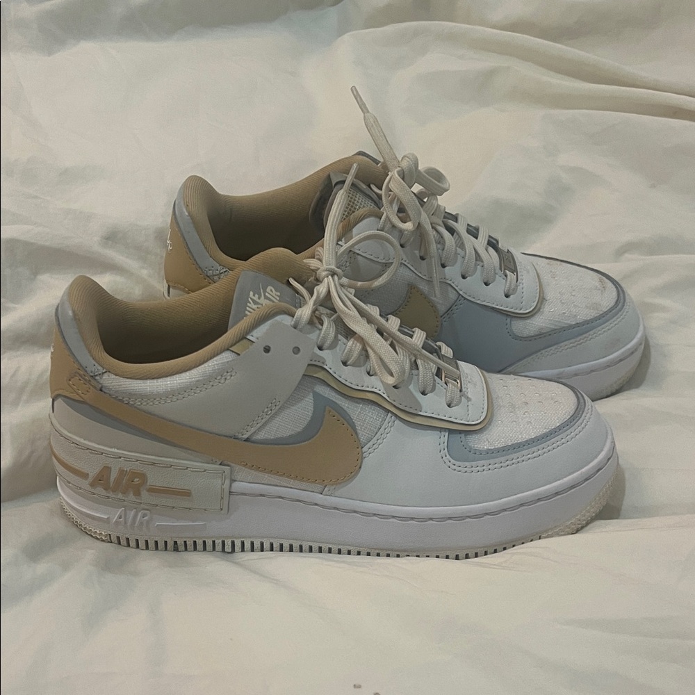 Nike Air Sneakers in White and Brown